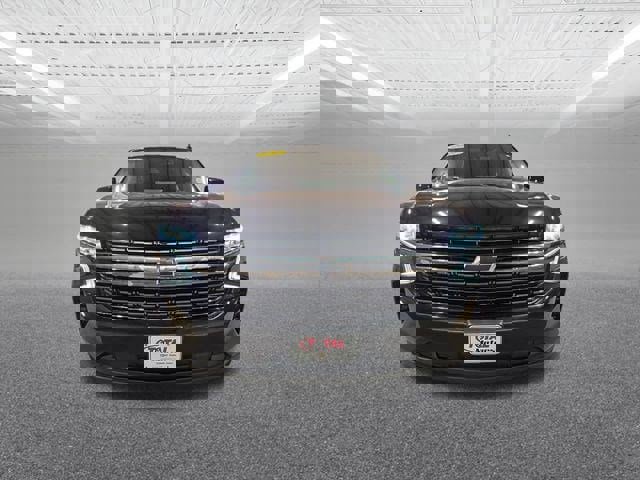 Used 2021 Chevrolet Suburban RST w/ Rear Media and Nav Package image 3