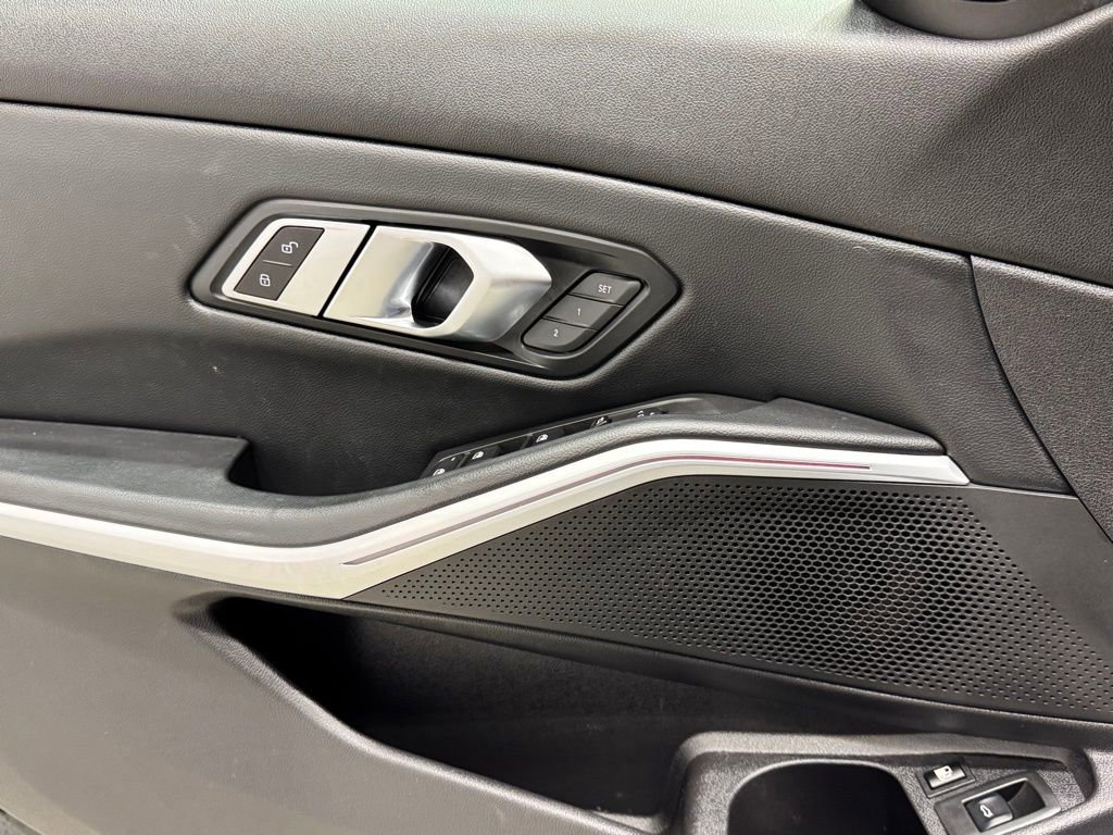 Used 2023 BMW 330e xDrive w/ Driving Assistance Package AWD/4WD image 19