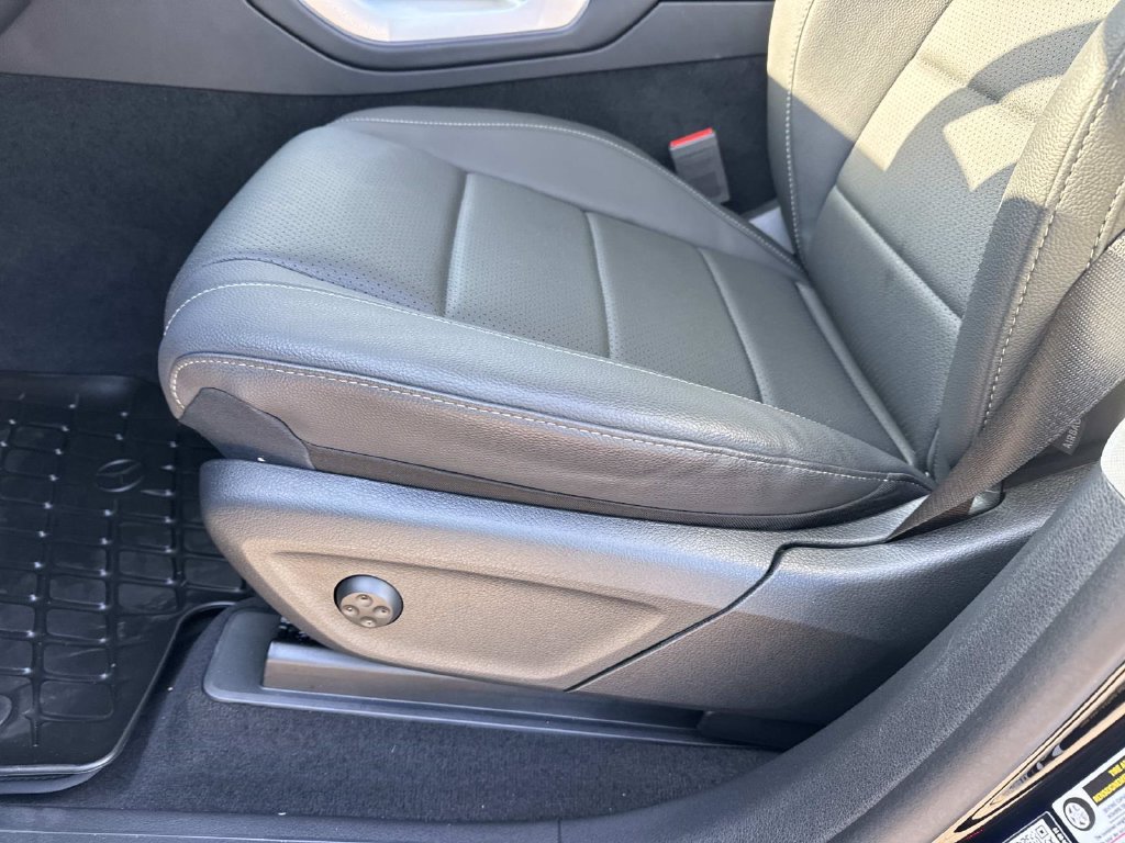 Used 2026 Mercedes-Benz GLS 450 4MATIC image 17