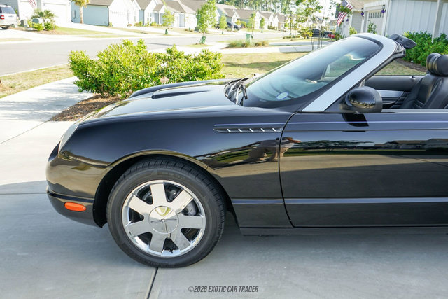 Used 2002 Ford Thunderbird RWD image 4