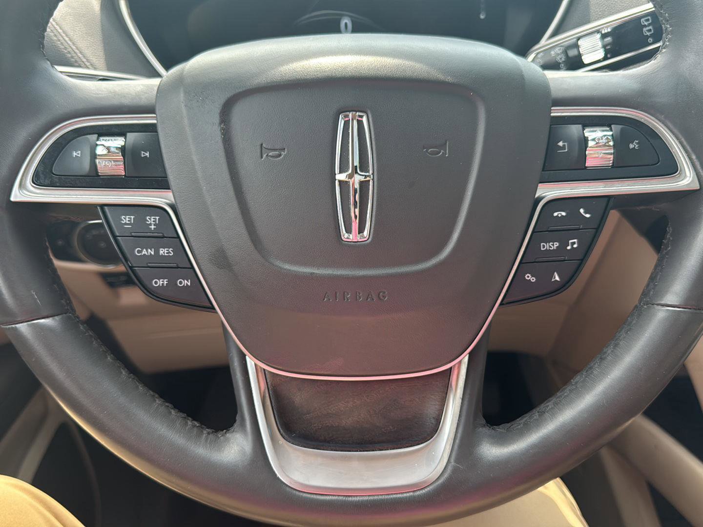 Used 2019 Lincoln Nautilus Reserve AWD/4WD image 13