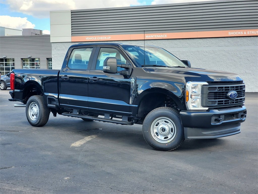 New 2026 Ford F350 XL image 2