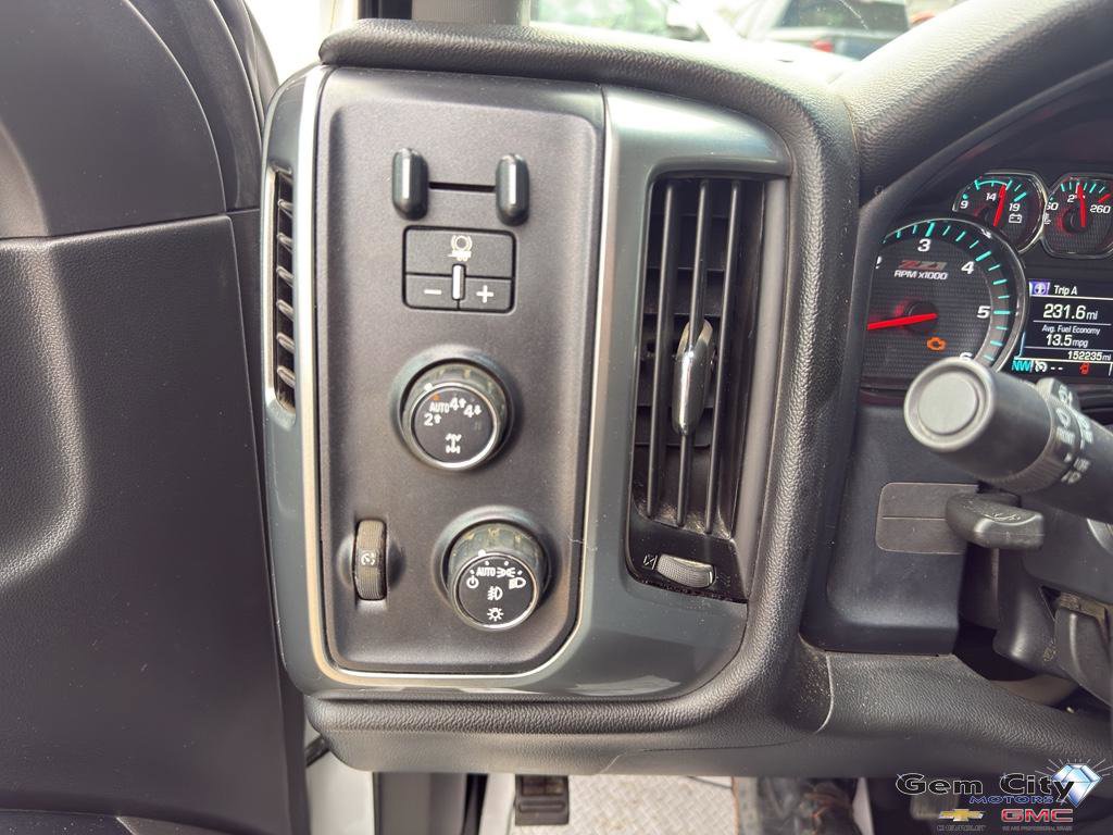 Used 2017 Chevrolet Silverado 1500 LT w/ All Star Edition AWD/4WD image 28