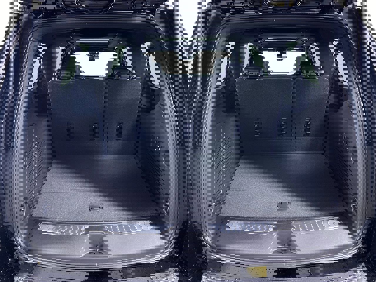 New 2026 Chevrolet Suburban Z71 image 16