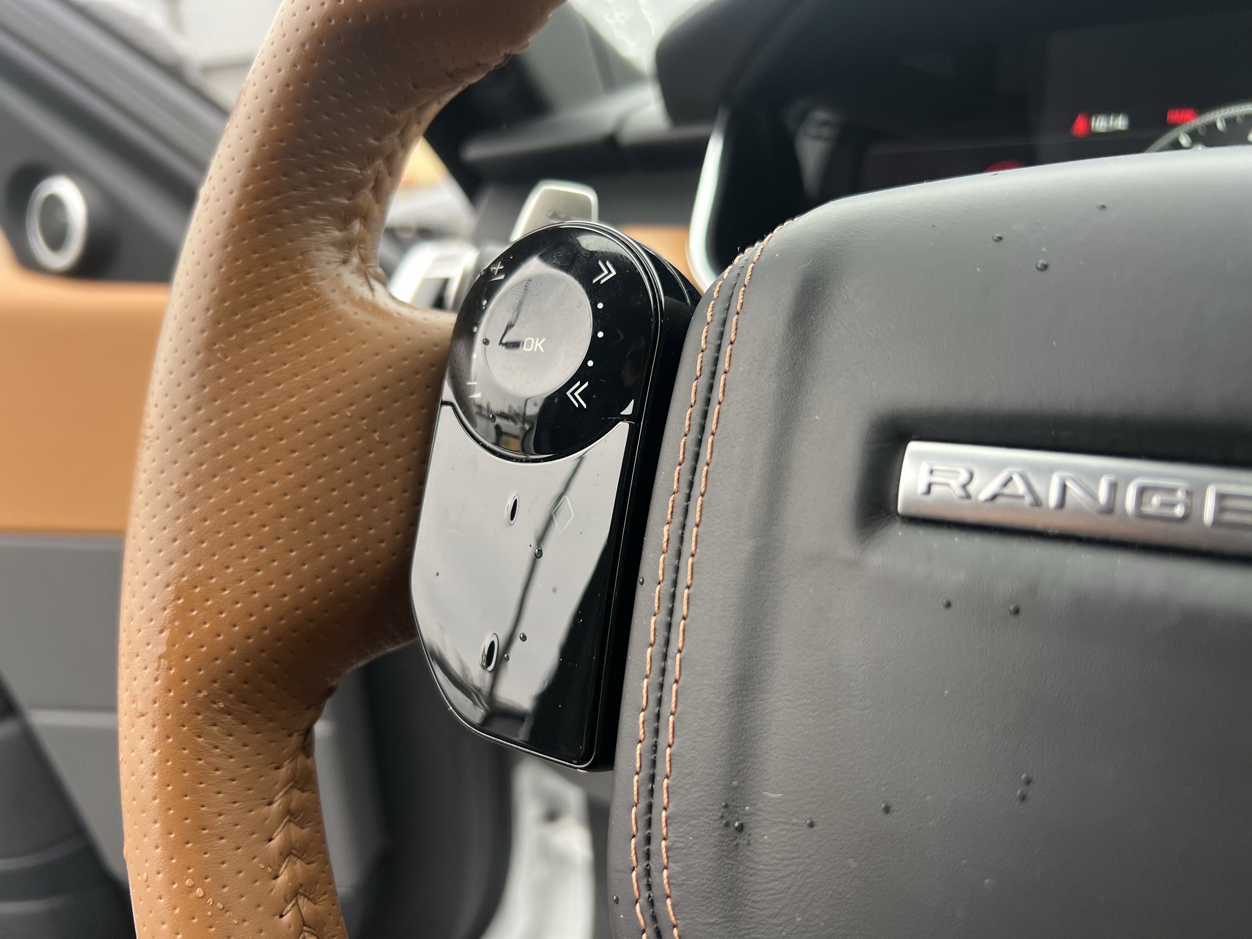 Certified 2022 Land Rover Range Rover Sport SVR image 20