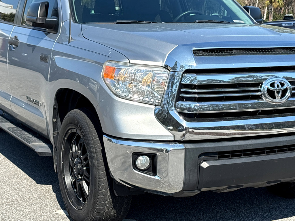 Used 2017 Toyota Tundra SR5 w/ SR5 Upgrade Package image 20
