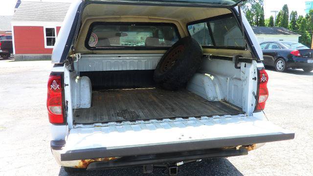 Used 2006 Chevrolet Silverado 1500 LT w/ Light Duty Power Package AWD/4WD image 7