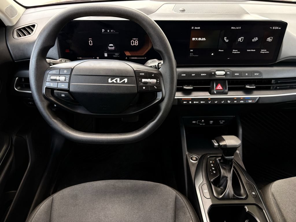 Used 2025 Kia K4 FWD image 12