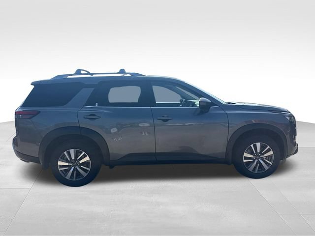 Certified 2024 Nissan Pathfinder SL AWD/4WD image 6