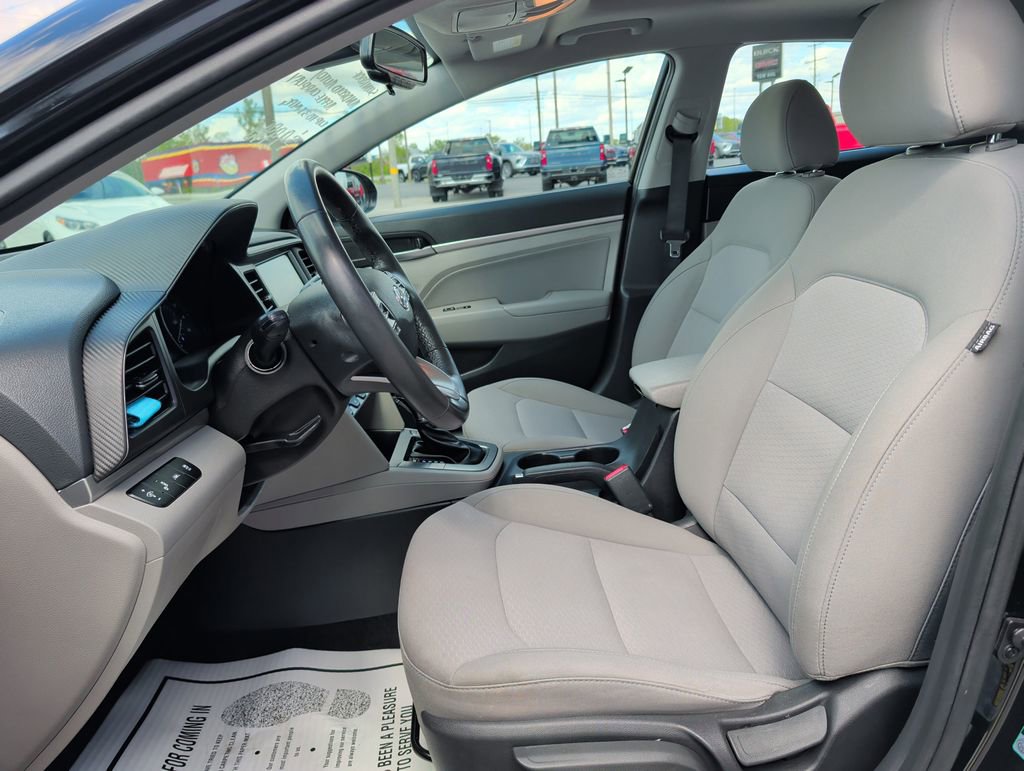 Used 2019 Hyundai Elantra Value Edition w/ Cargo Package FWD image 8