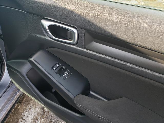 Used 2023 Honda Civic Sport image 17