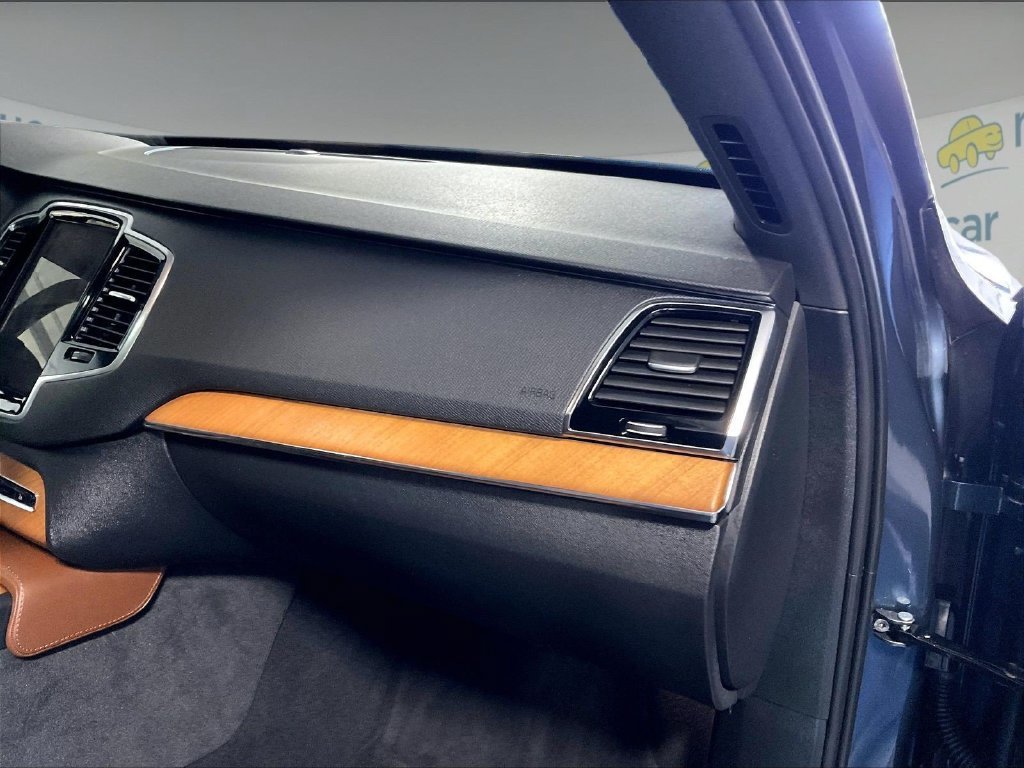 Used 2024 Volvo XC90 B6 Plus w/ Protection Package AWD/4WD image 13