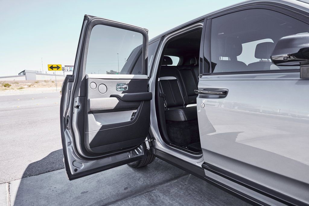 Used 2023 Rolls-Royce Cullinan AWD/4WD image 28