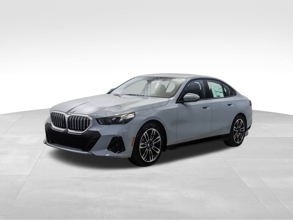 New 2026 BMW 530i xDrive w/ M Sport Package