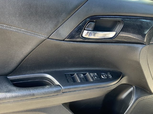 Used 2014 Honda Accord Sport image 17
