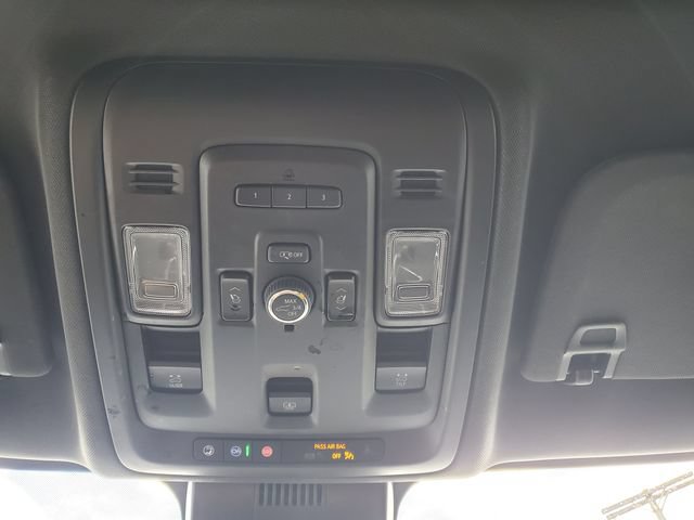 Certified 2024 Chevrolet Suburban RST w/ Luxury Package AWD/4WD image 37