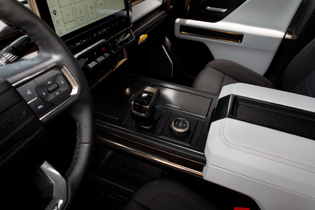 Used 2025 GMC Hummer EV 2X AWD/4WD image 32