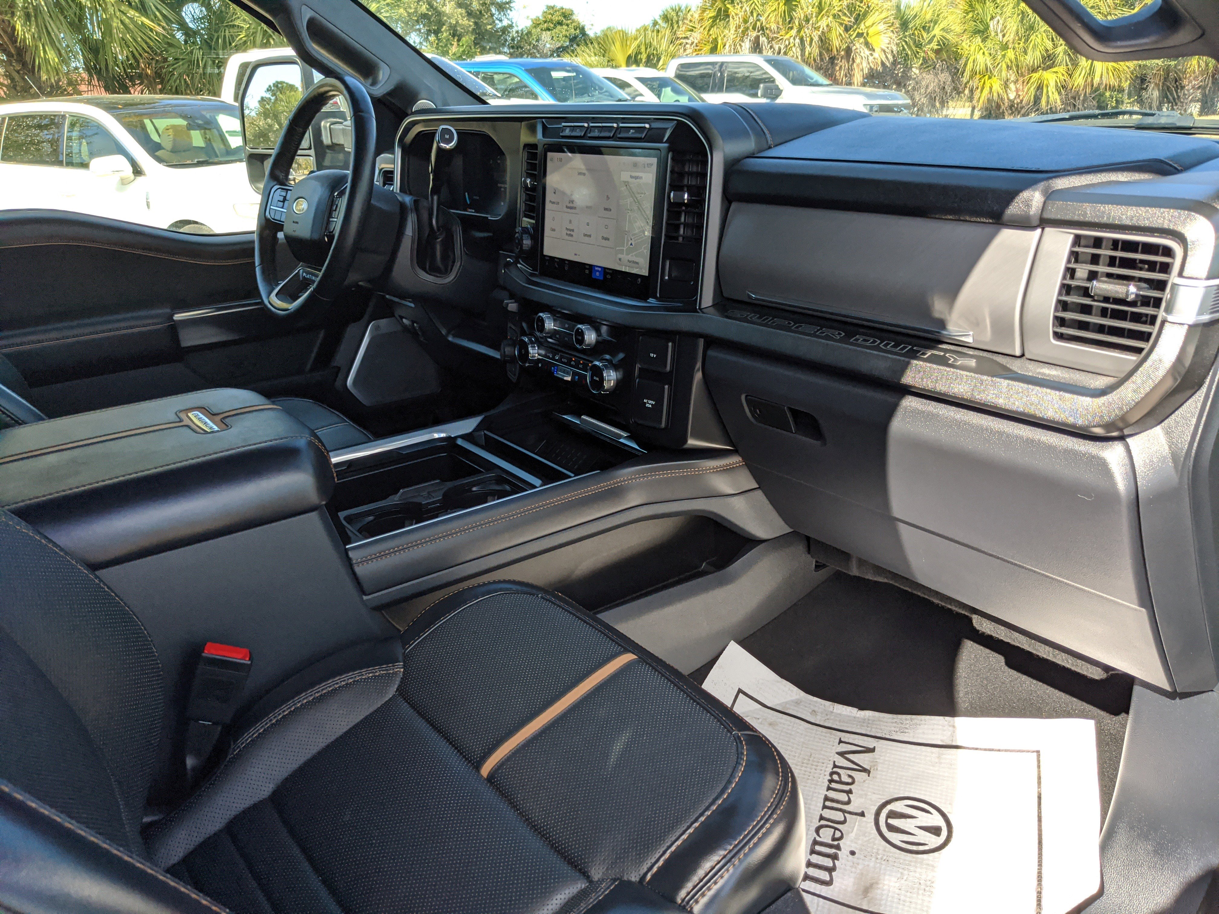 Used 2024 Ford F250 Platinum image 14