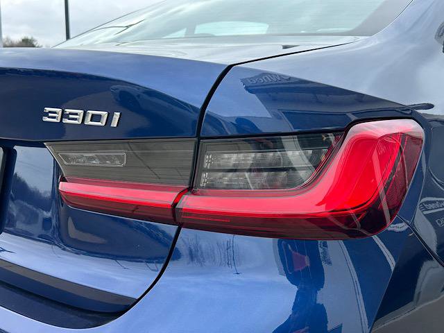 Used 2020 BMW 330i xDrive Sedan w/ Premium Package image 10