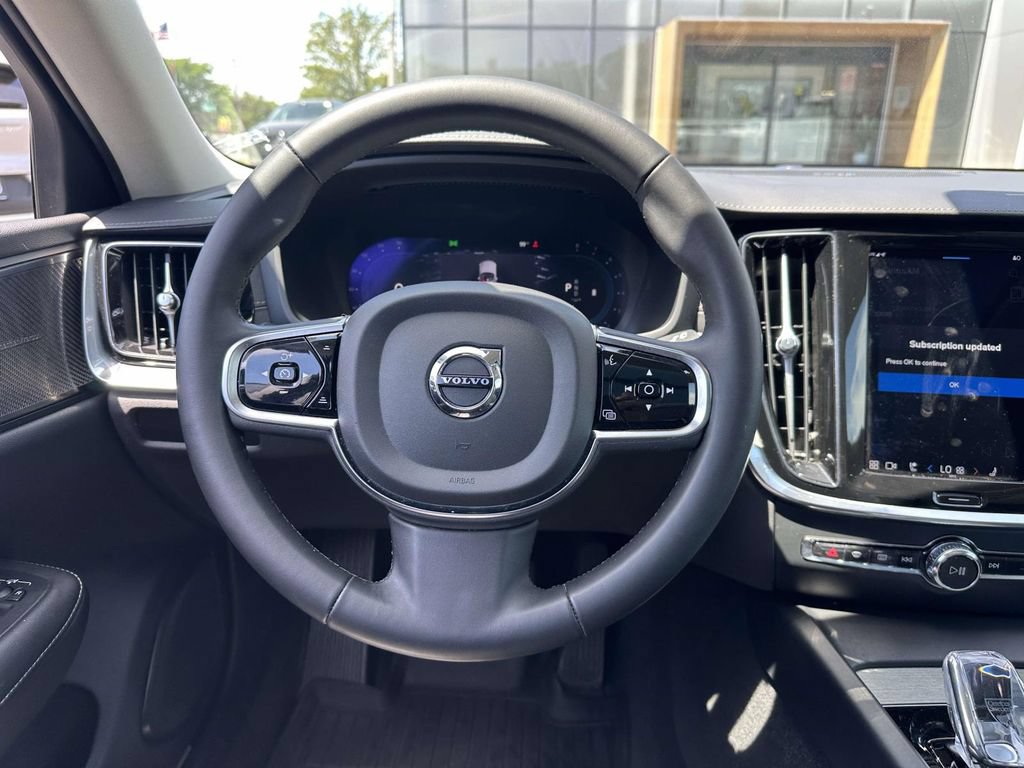 Certified 2024 Volvo V60 B5 Cross Country Ultimate AWD/4WD image 12