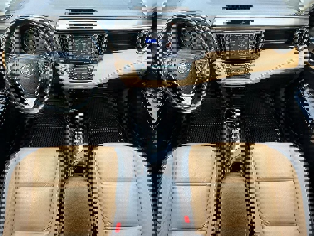 Used 2016 Toyota RAV4 Limited image 15