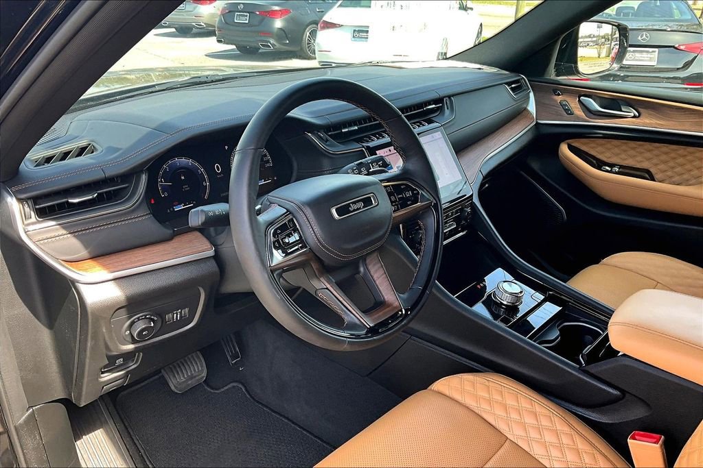 Used 2022 Jeep Grand Cherokee Summit image 14