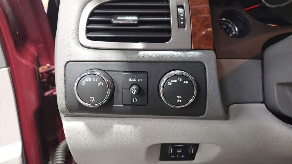 Used 2013 Chevrolet Silverado 1500 LTZ w/ LTZ Plus Package image 10