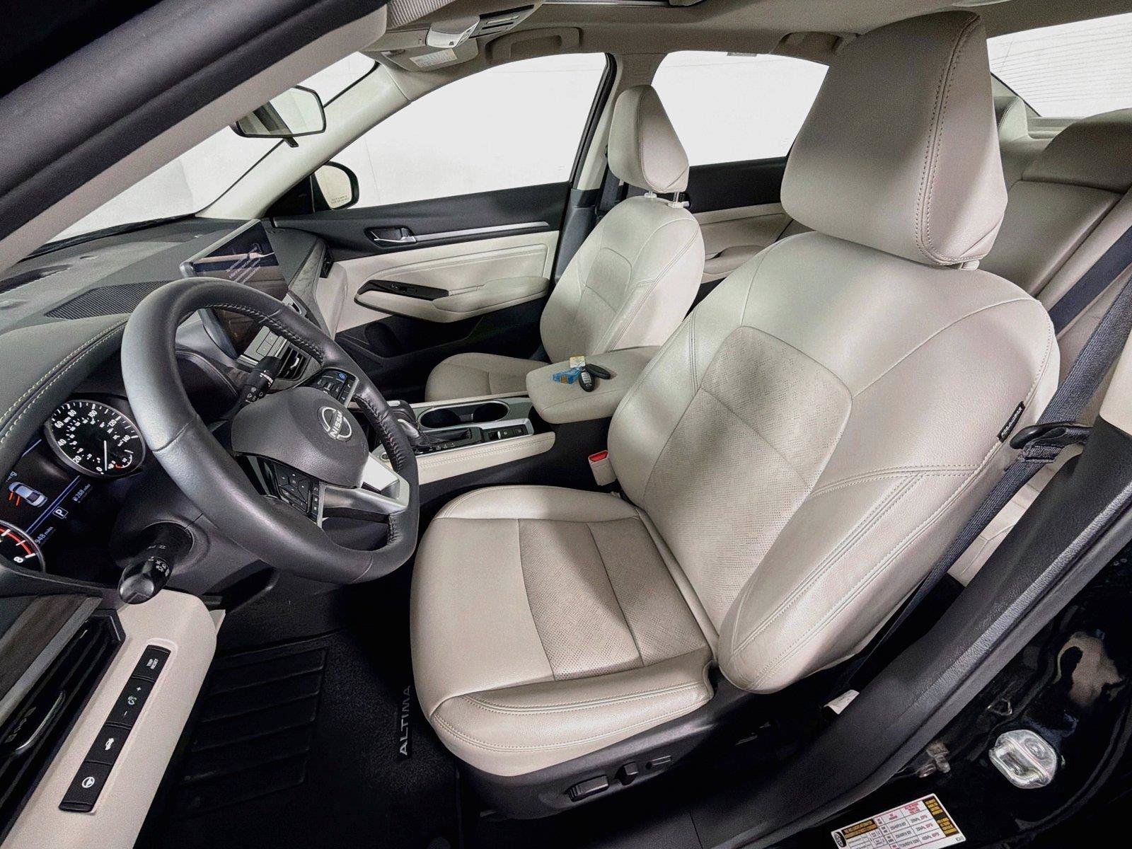 Used 2023 Nissan Altima 2.5 SL AWD/4WD image 2