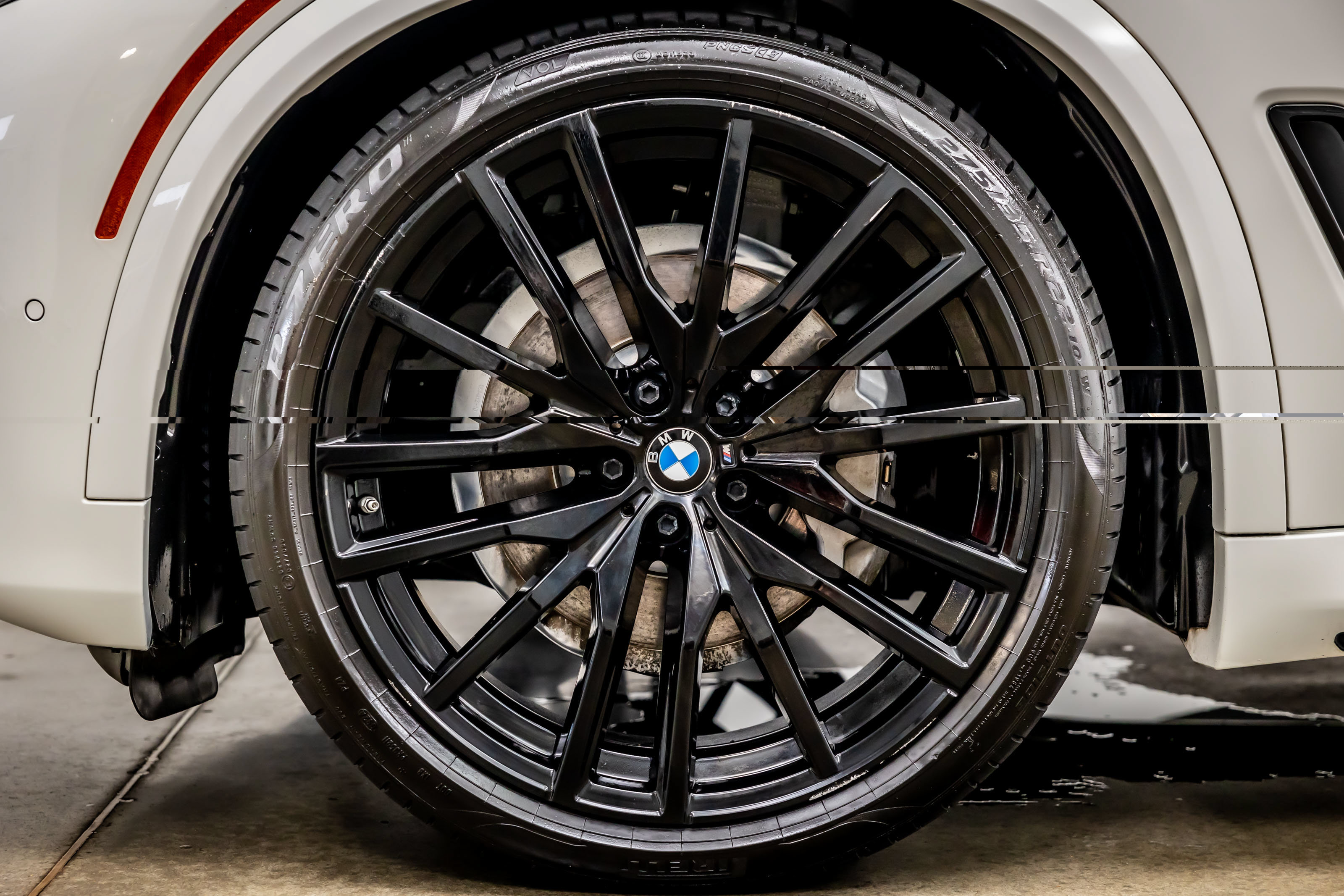 Used 2020 BMW X5 xDrive40i w/ M Sport Package AWD/4WD image 35