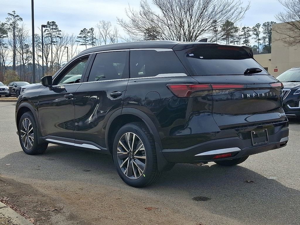 New 2026 INFINITI QX60 Luxe image 3
