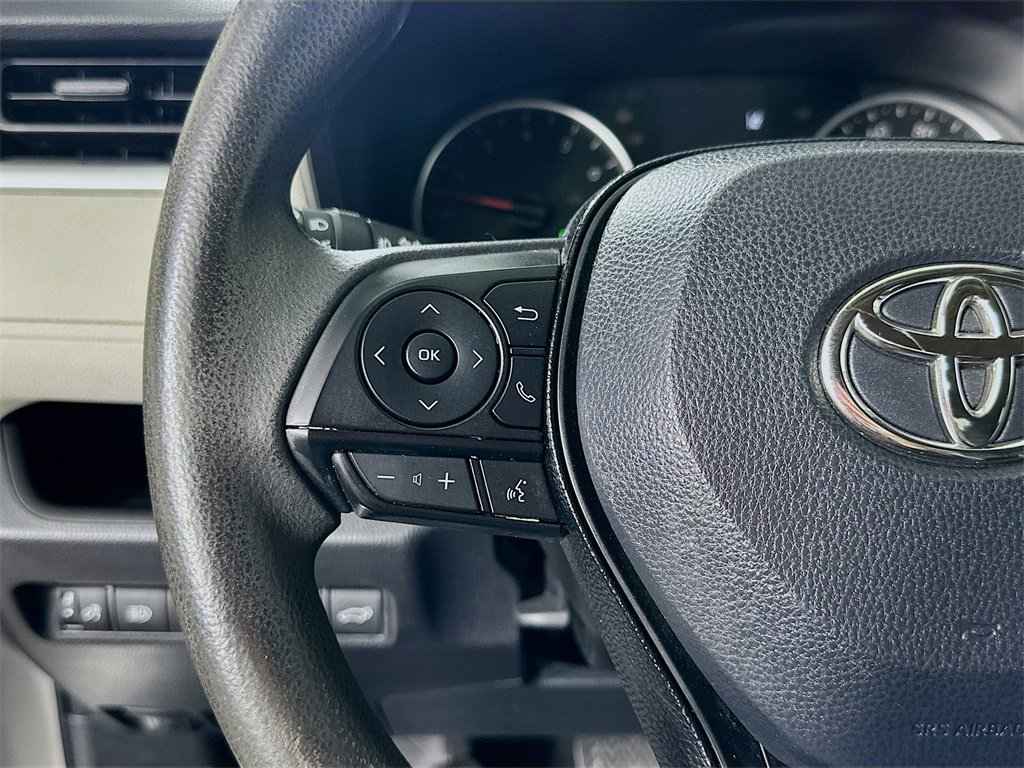Used 2019 Toyota RAV4 XLE image 22