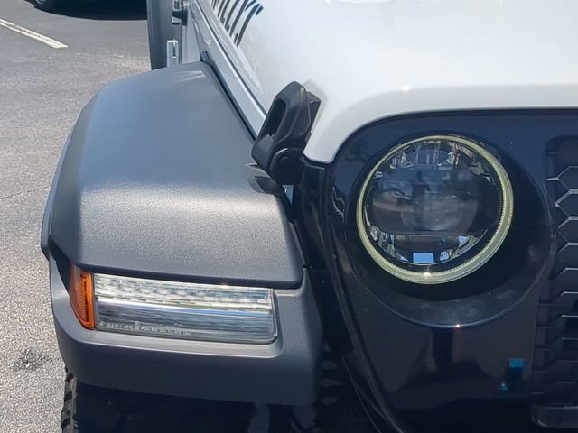 Used 2023 Jeep Wrangler Unlimited w/ Sun & Screen Package AWD/4WD image 10