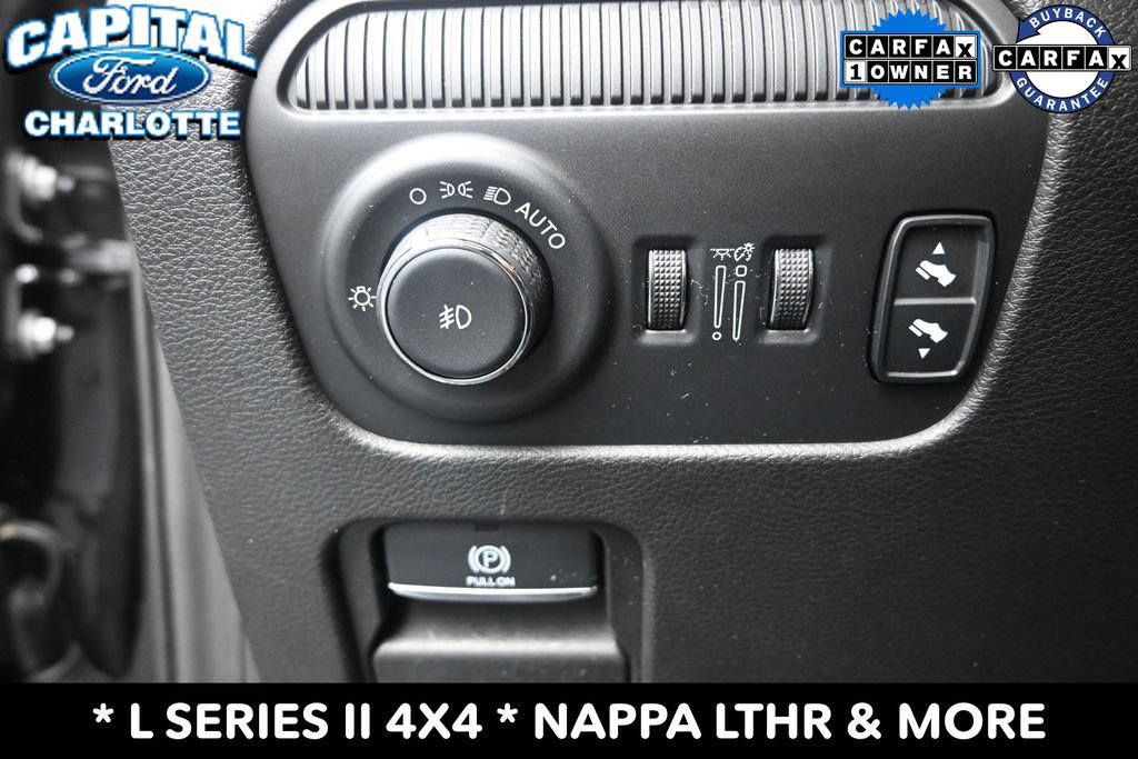 Used 2024 Jeep Wagoneer L Series II w/ Flexible Seating Group AWD/4WD image 17