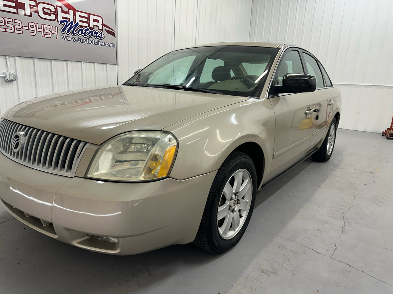 Used 2005 Mercury Montego Luxury image 4