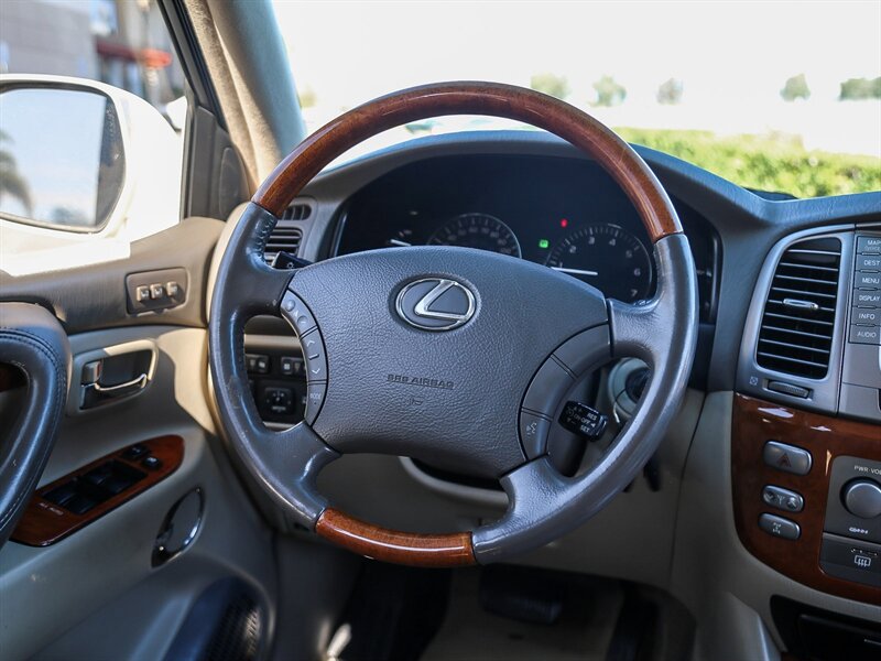 Used 2003 Lexus LX 470 4WD image 21