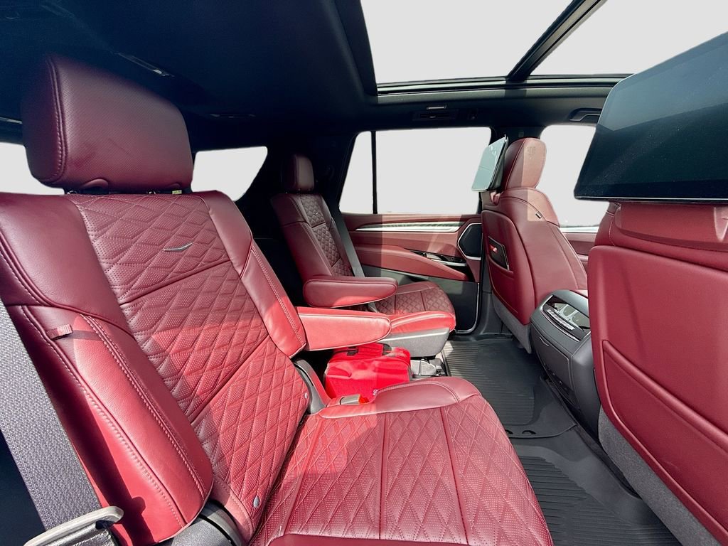 New 2025 Cadillac Escalade Premium Luxury w/ Touring Package image 31