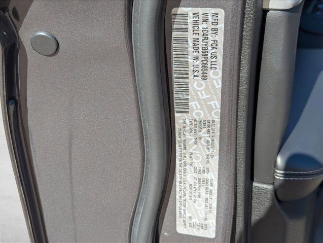 Used 2023 Jeep Grand Cherokee 4WD 4xe image 26