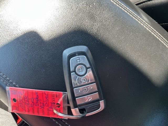 Used 2022 Ford Explorer XLT w/ Equipment Group 202A image 35