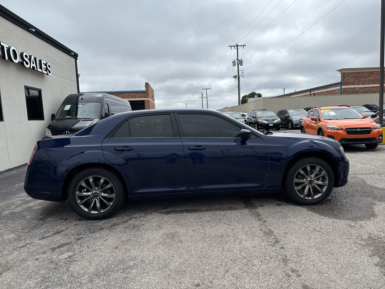 Used 2014 Chrysler 300 S image 5