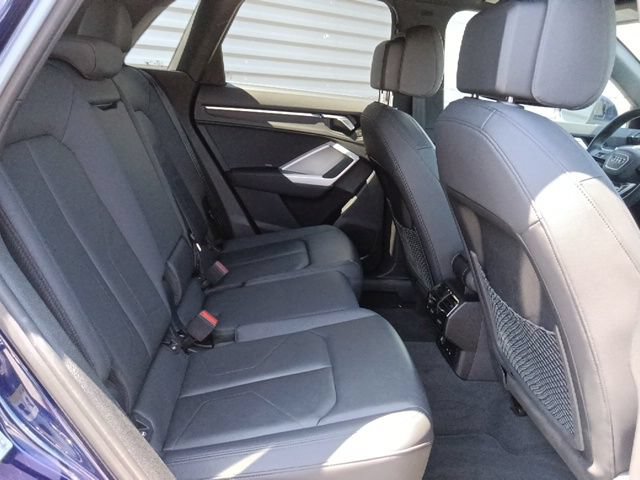 Used 2025 Audi Q3 2.0T Premium AWD/4WD image 32