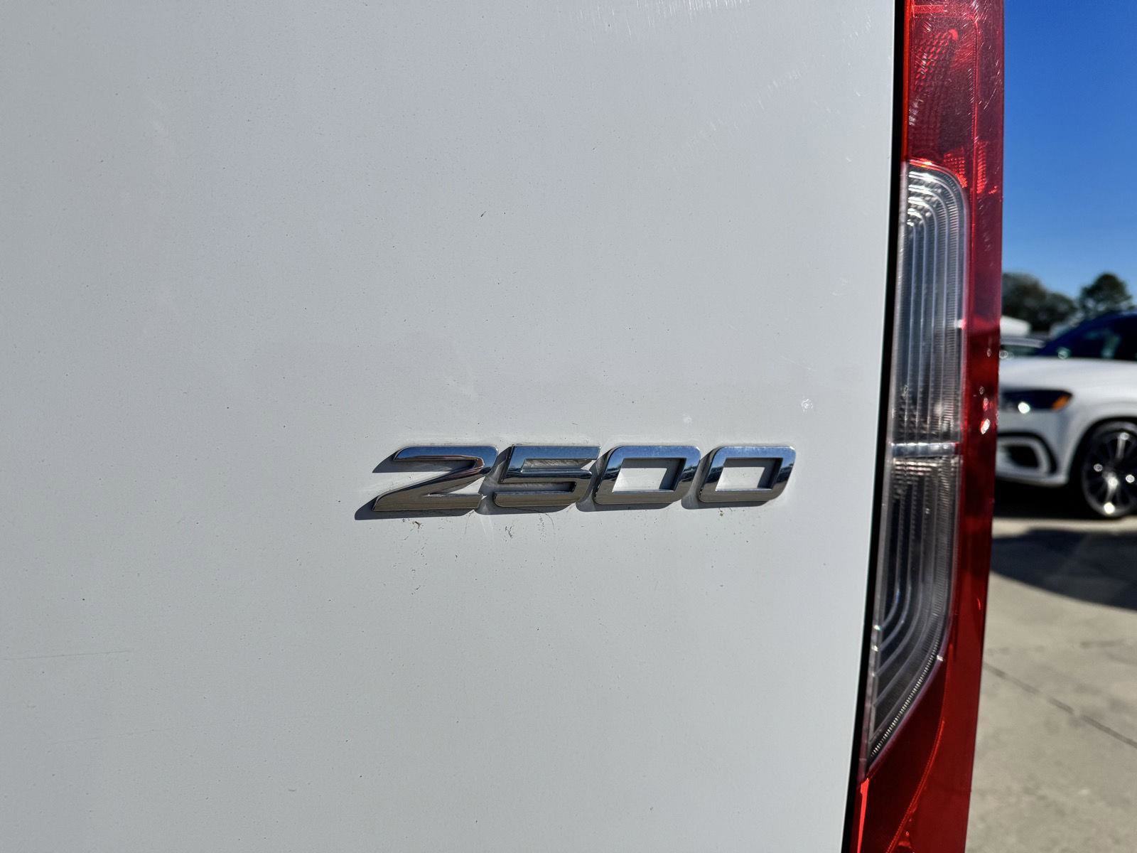 Used 2025 Mercedes-Benz Sprinter 2500 image 21