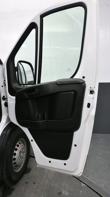 Used 2025 RAM ProMaster 2500 w/ Convenience Group image 9
