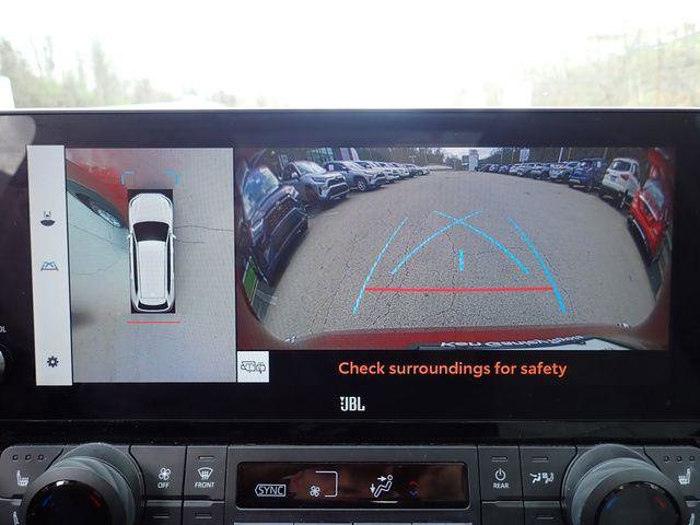 Certified 2024 Toyota Grand Highlander AWD image 27