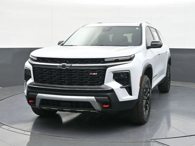 New 2026 Chevrolet Traverse Z71 w/ Driver Confidence Package AWD/4WD image 2