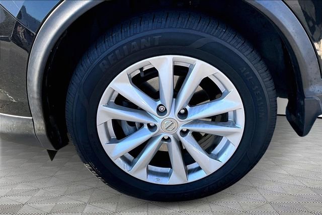 Used 2017 Nissan Rogue Sport SV w/ SV Premium Package image 22