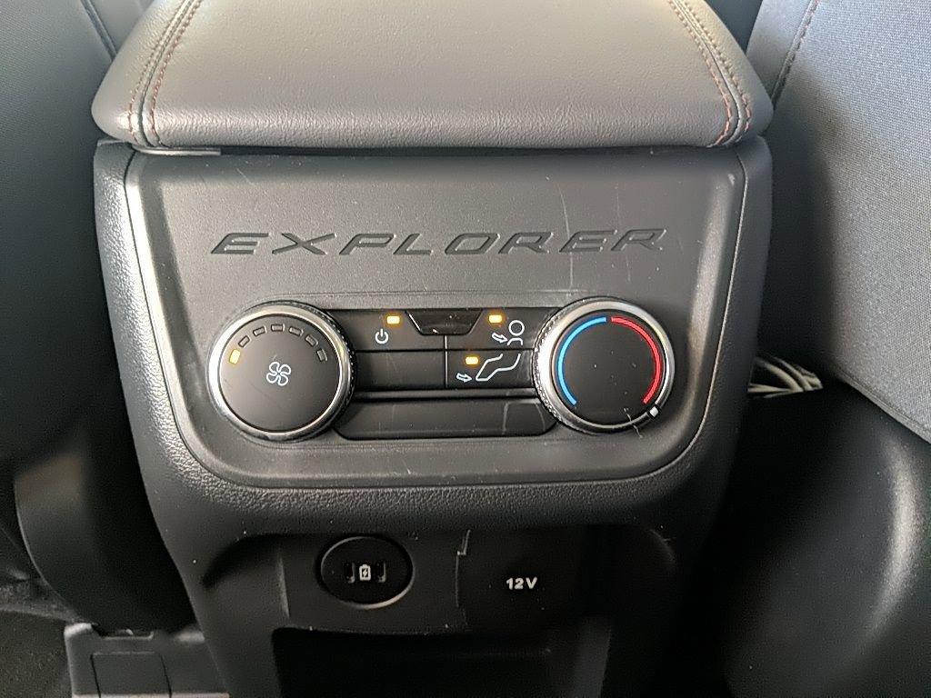 Certified 2025 Ford Explorer Active image 16