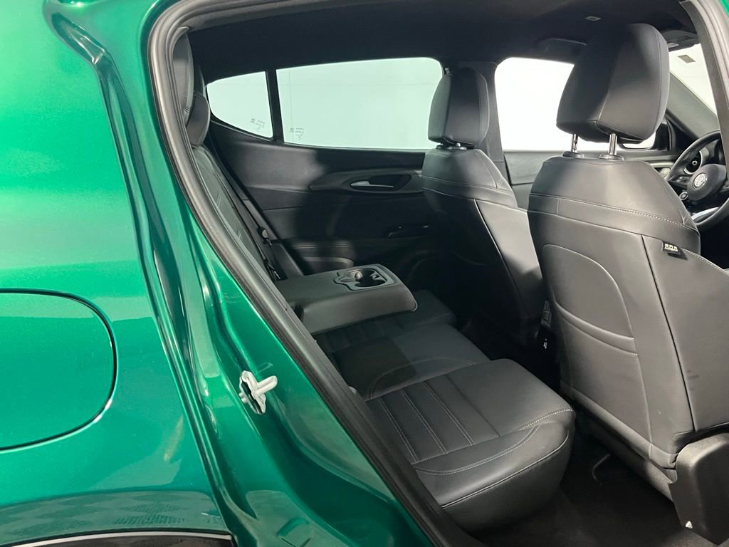 Used 2025 Alfa Romeo Tonale w/ Premium Package image 27