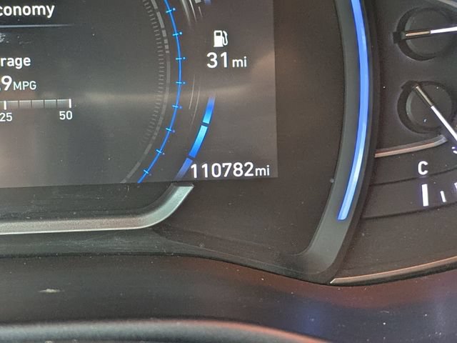 Used 2019 Hyundai Santa Fe SEL FWD image 29