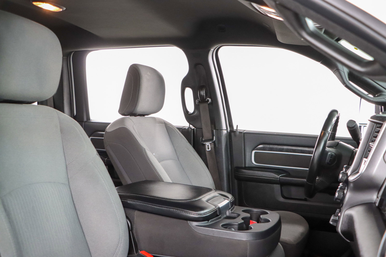 Used 2024 RAM 2500 Big Horn image 28