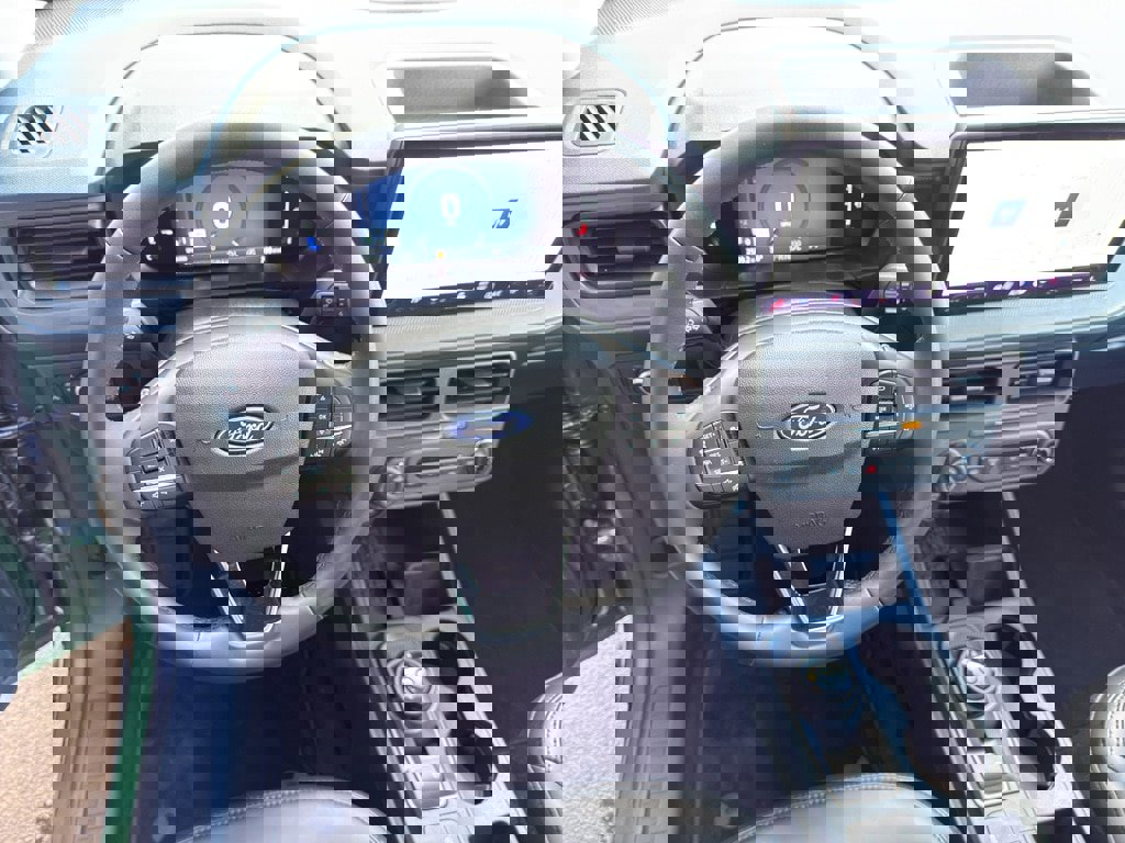 New 2025 Ford Maverick Lariat w/ Black Appearance Package image 18